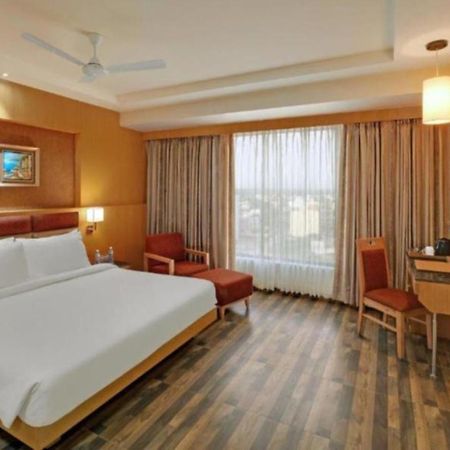 Hotel Seven Inn Near Delhi Airport Нью-Делі Екстер'єр фото
