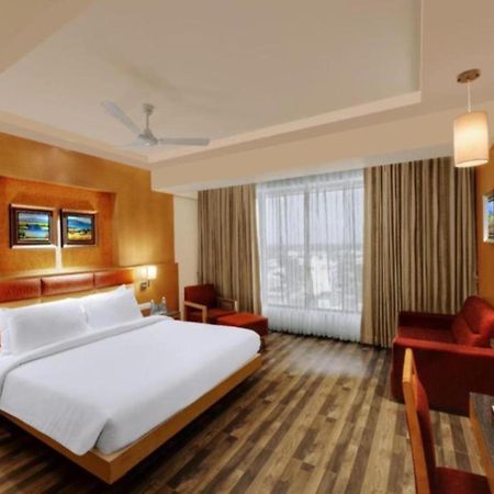 Hotel Seven Inn Near Delhi Airport Нью-Делі Екстер'єр фото